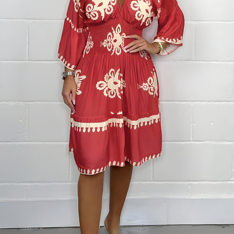 LUNA | Kurzes Boho-Blumenkleid mit schmeichelhaftem Schnitt für einen eleganten Urlaubs- oder Event-Look