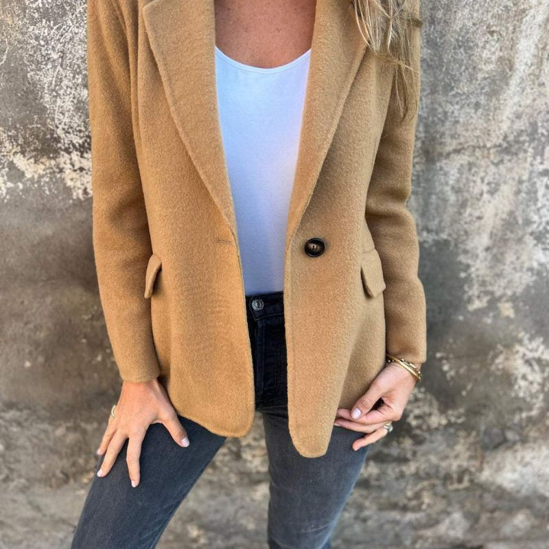 Beige Blazerjacke – Zeitlos & Edel