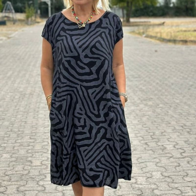 Julia – Rundhalskleid mit Muster