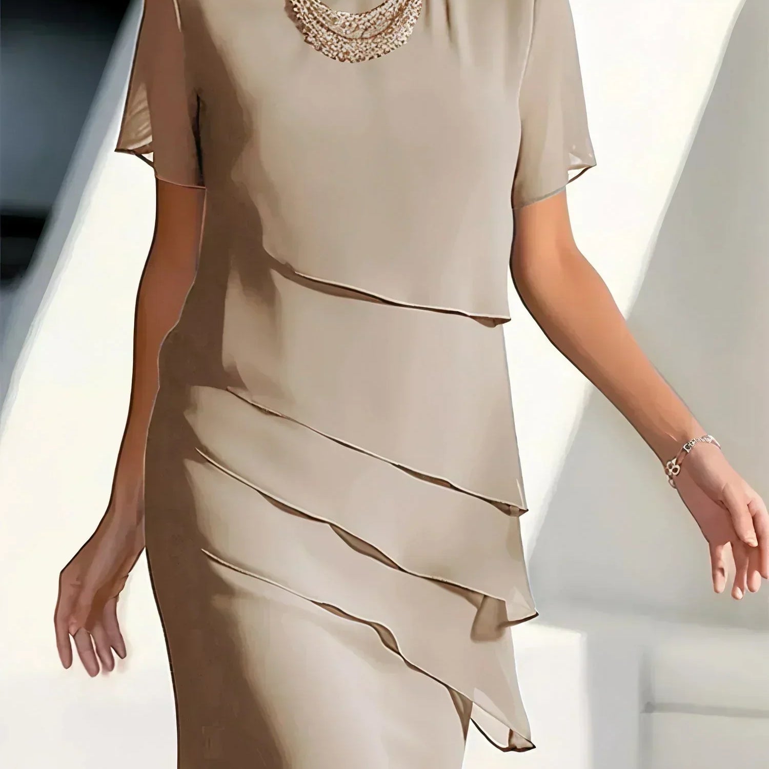 Anastasia | Luxuriöses, mehrlagiges Midikleid